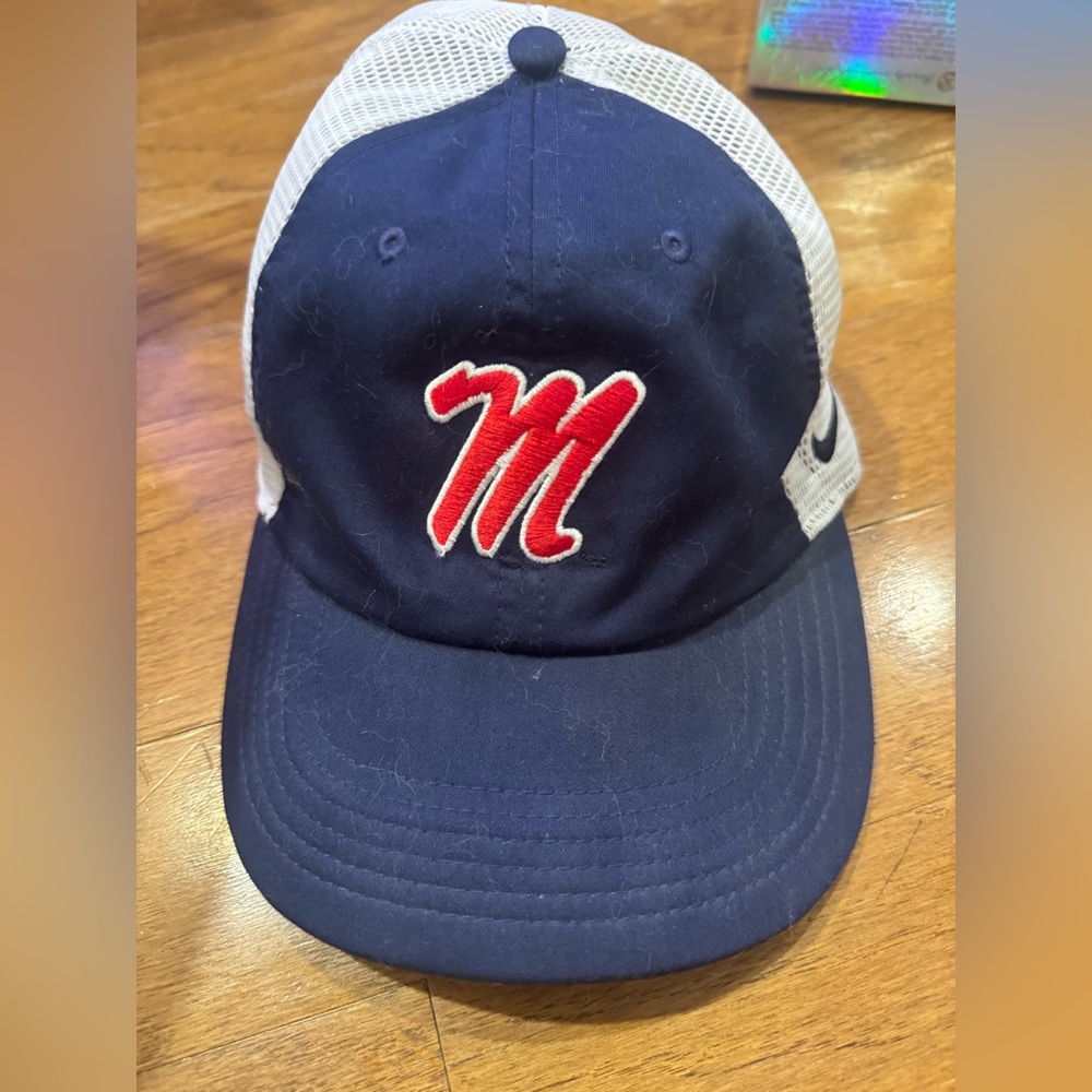 Ole Miss boys hat